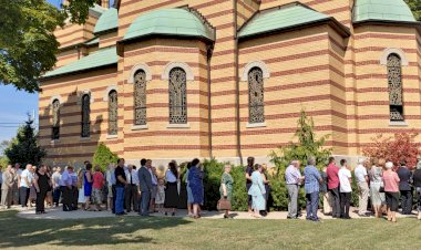 Прослављена храмовна слава виндзорске Грачанице