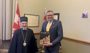 Епископ Митрофан посетио Парламент Провинције Онтарио