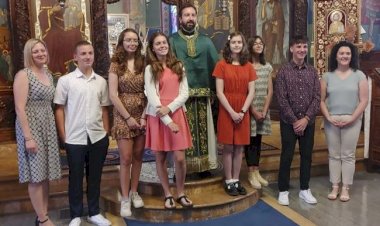 ЦРКВЕНА ШКОЛА „ГРАЧАНИЦА“ ОБЕЛЕЖИЛА МАТУРУ