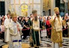 Митрополит Митрофан на Педесетницу богослужио у Храму Светог Саве пред Појасом Пресвете Богородице