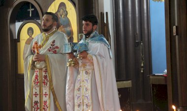 Литургијска радост и примопредаја парохије у Витбију