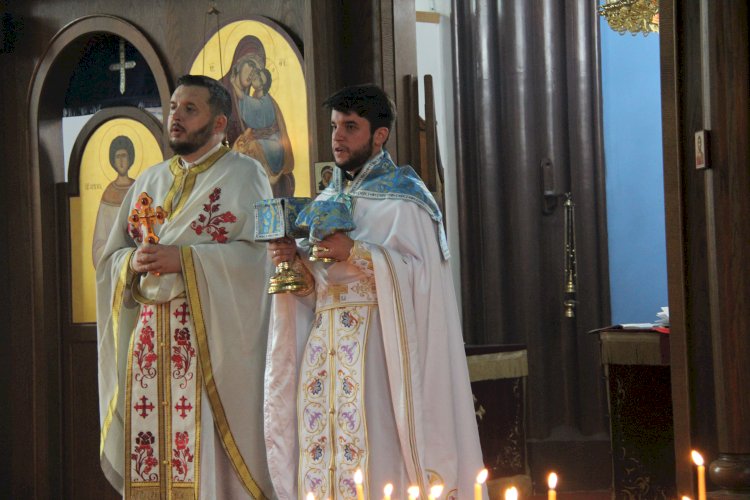 Литургијска радост и примопредаја парохије у Витбију